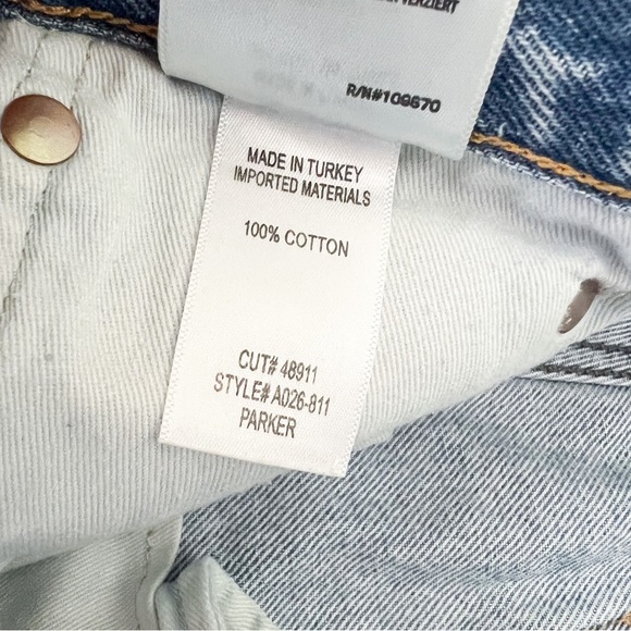 Agolde Parker Vintage Cut Off Short in Swapmeet - Picture 6 of 7